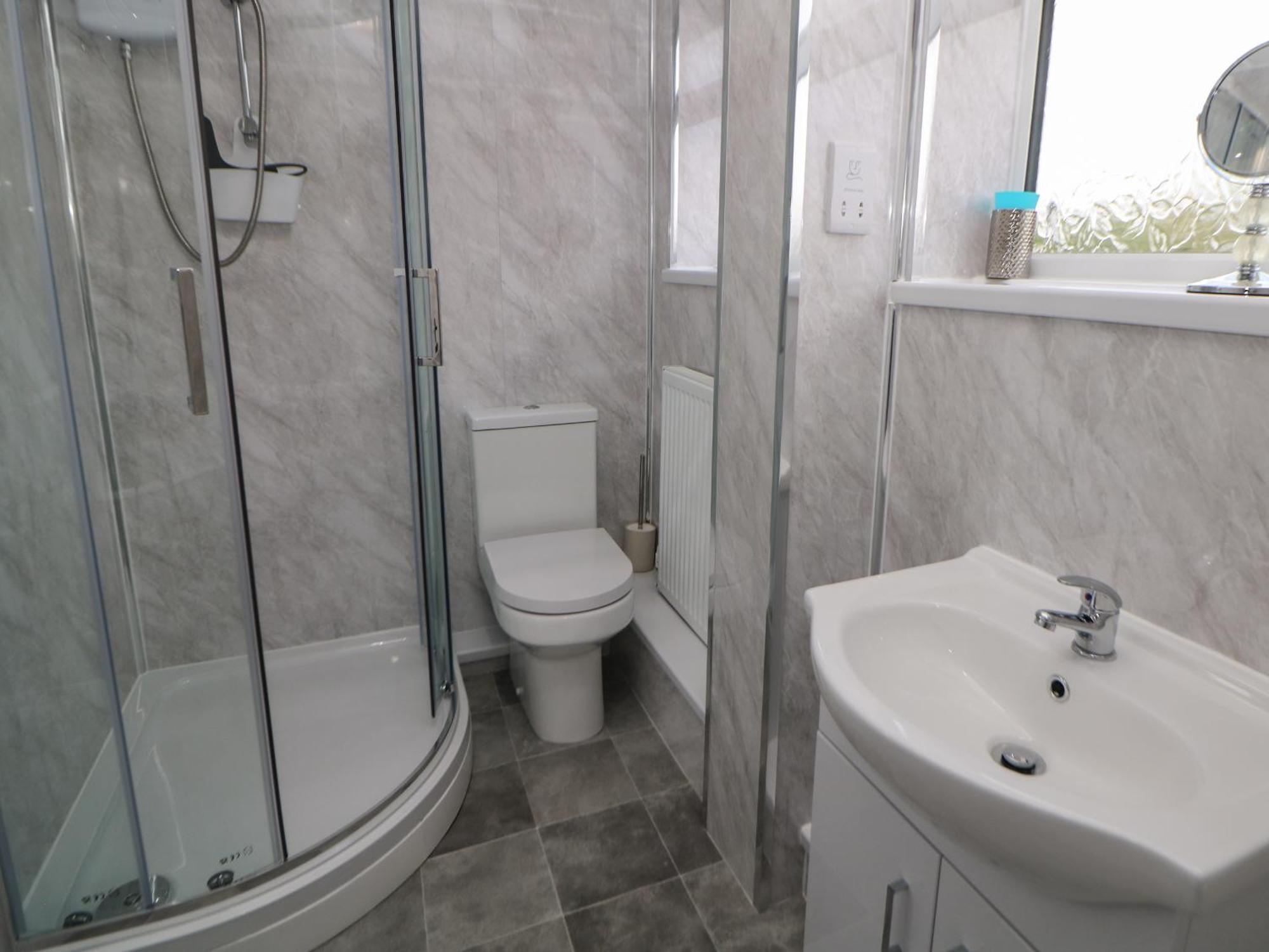 Basford View Villa Cheddleton Bagian luar foto