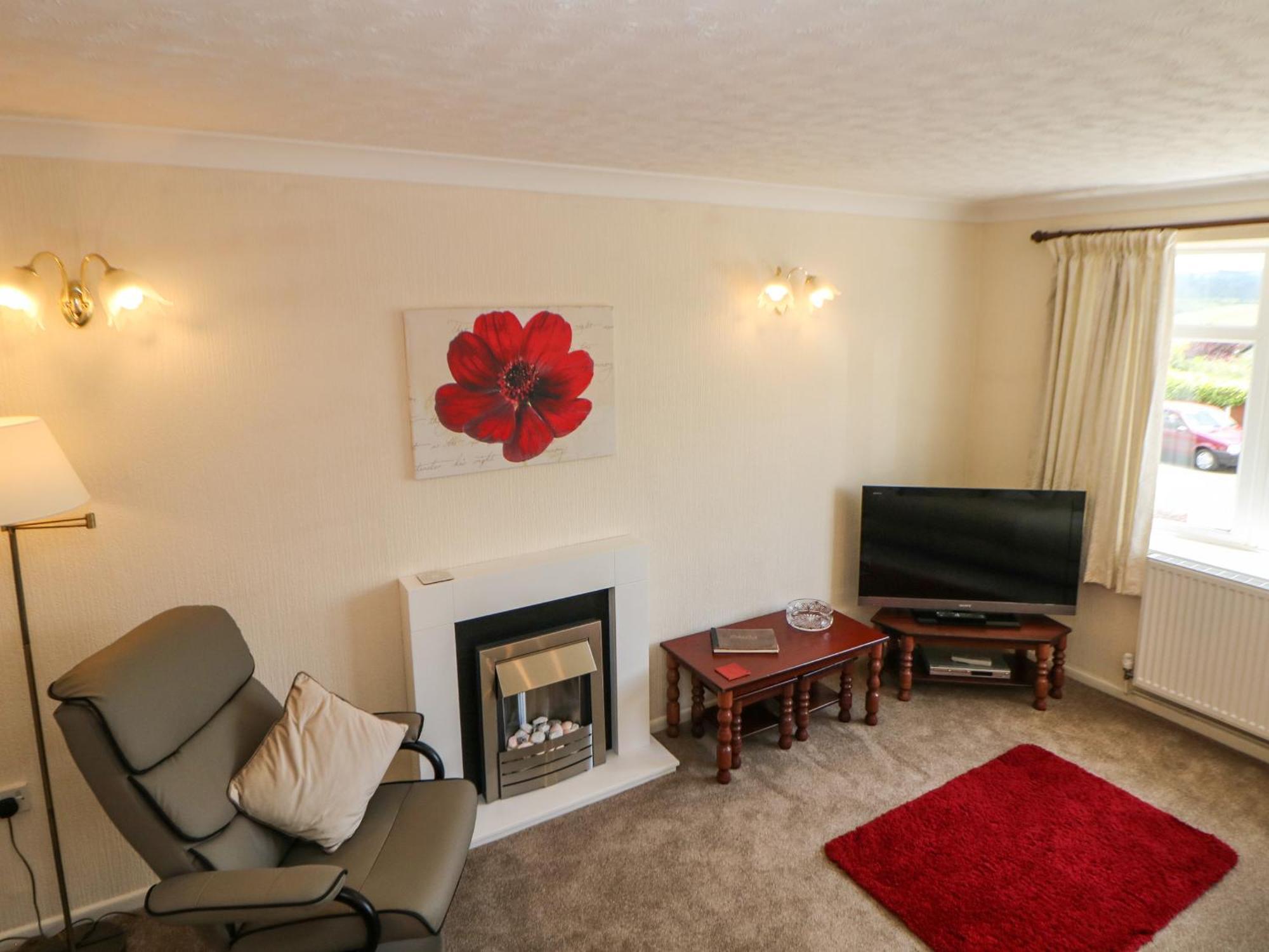 Basford View Villa Cheddleton Bagian luar foto