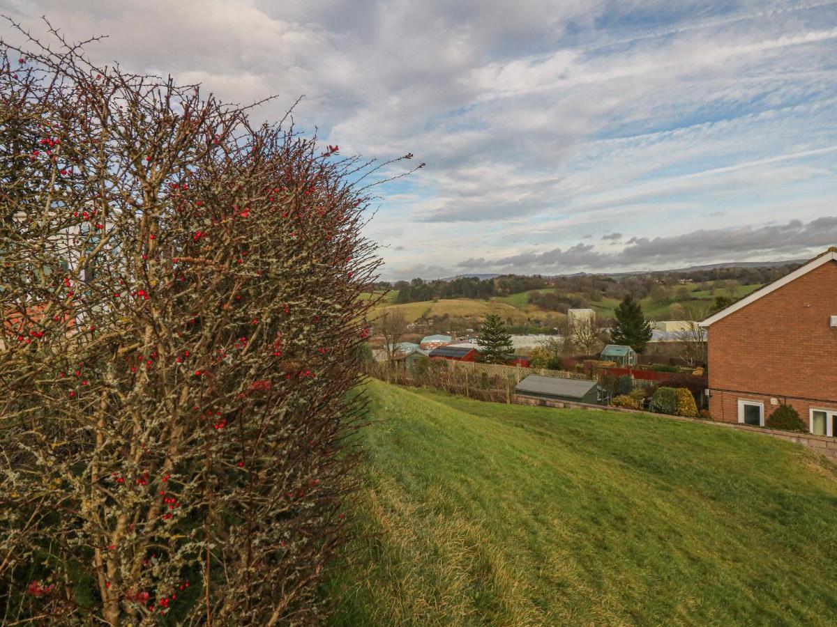 Basford View Villa Cheddleton Bagian luar foto